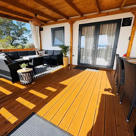 Dom wakacyjny Serenity Mobile House Drage