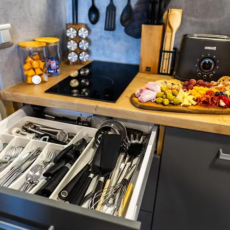 Serenity Mobile House